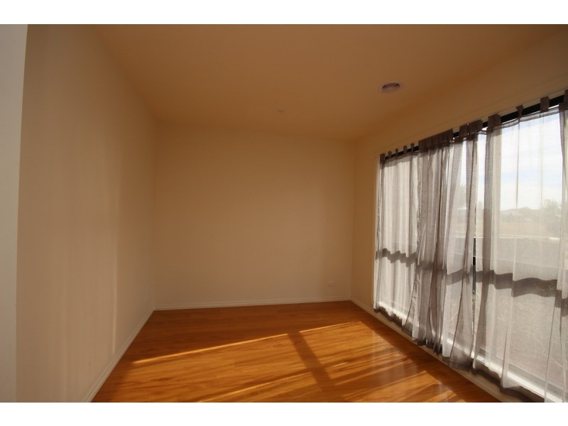 98 Newbury Boulevard, Craigieburn VIC 3064