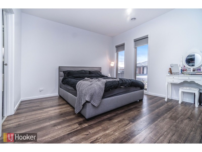 16 Ocean Way, Craigieburn VIC 3064