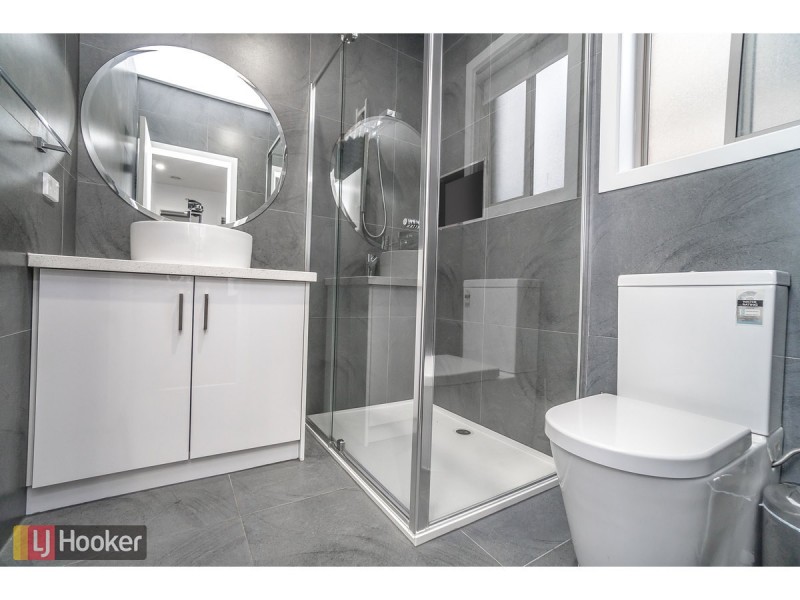 16 Ocean Way, Craigieburn VIC 3064