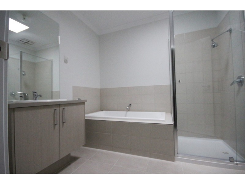 20 Angove Street, Craigieburn VIC 3064