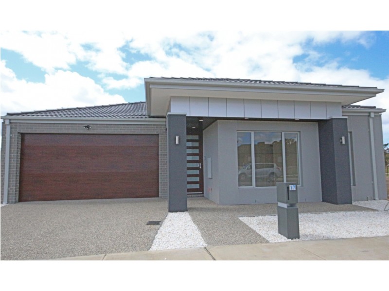 17 Martinshaw Road, Mickleham VIC 3064