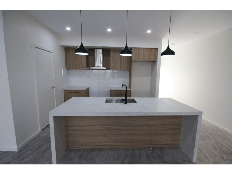 17 Martinshaw Road, Mickleham VIC 3064