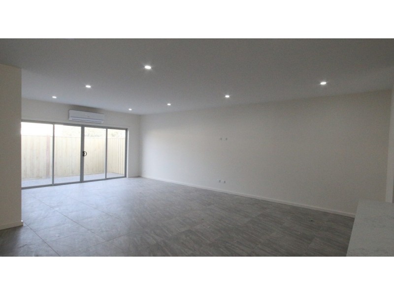 17 Martinshaw Road, Mickleham VIC 3064