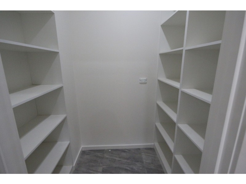 17 Martinshaw Road, Mickleham VIC 3064