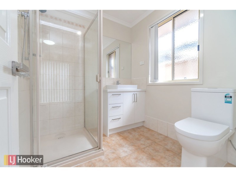 8 Bertrand Court, Craigieburn VIC 3064