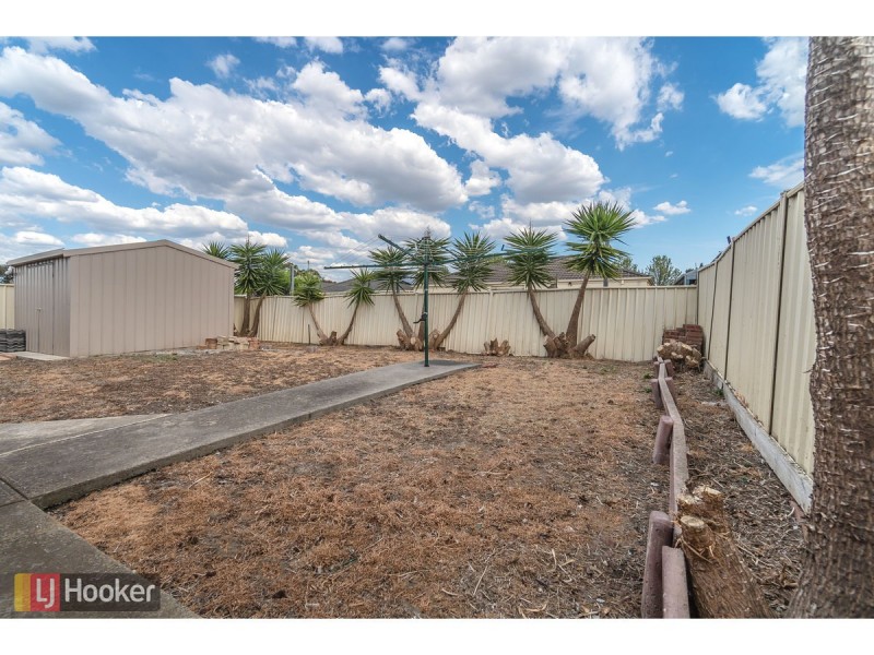 8 Bertrand Court, Craigieburn VIC 3064