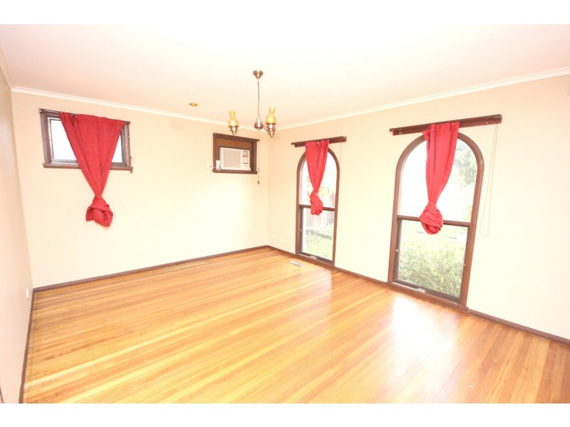 39 Wattleglen Street, Craigieburn VIC 3064