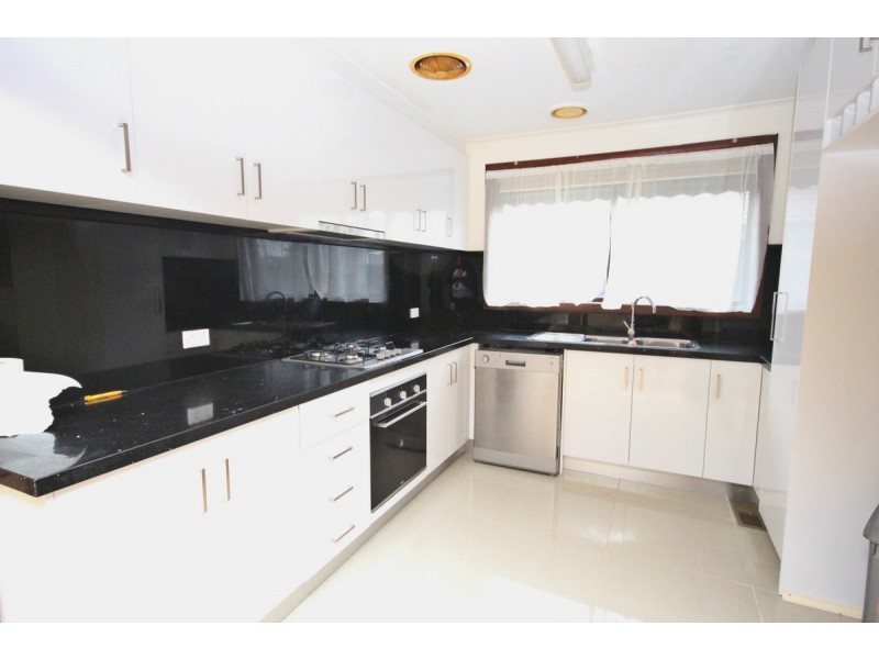 39 Wattleglen Street, Craigieburn VIC 3064