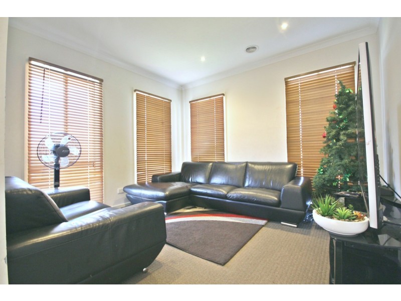 25 Millicent Drive, Craigieburn VIC 3064
