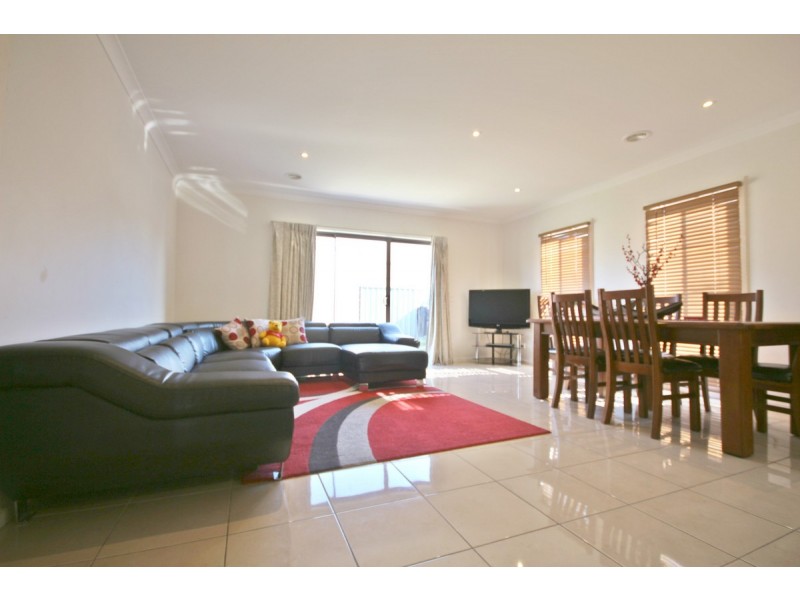 25 Millicent Drive, Craigieburn VIC 3064