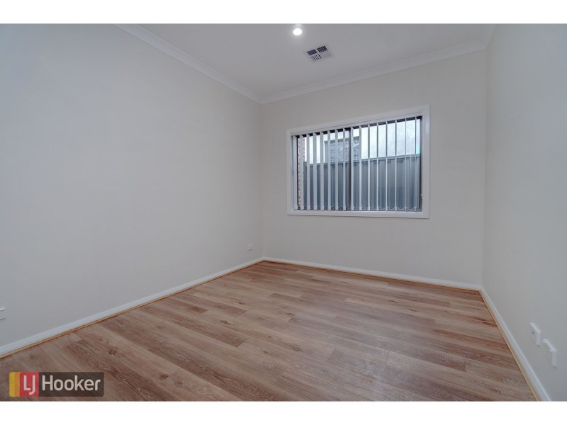 42 Fortitude Drive, Craigieburn VIC 3064