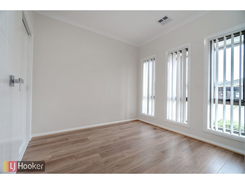 42 Fortitude Drive, Craigieburn VIC 3064