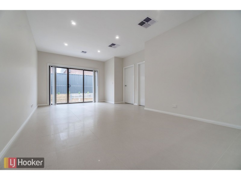 54 Fortitude Drive, Craigieburn VIC 3064