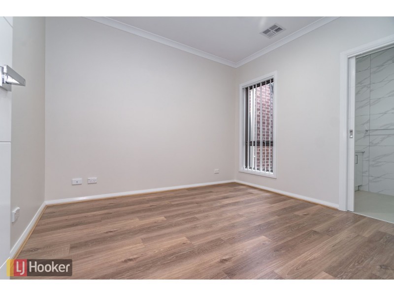 54 Fortitude Drive, Craigieburn VIC 3064