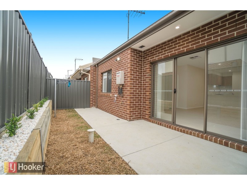 54 Fortitude Drive, Craigieburn VIC 3064