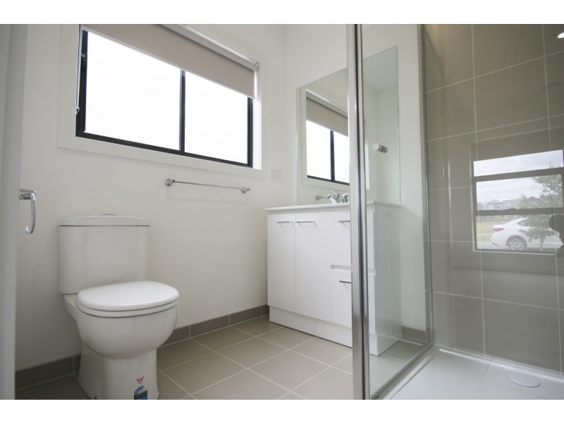 7 Valmont Street, Craigieburn VIC 3064