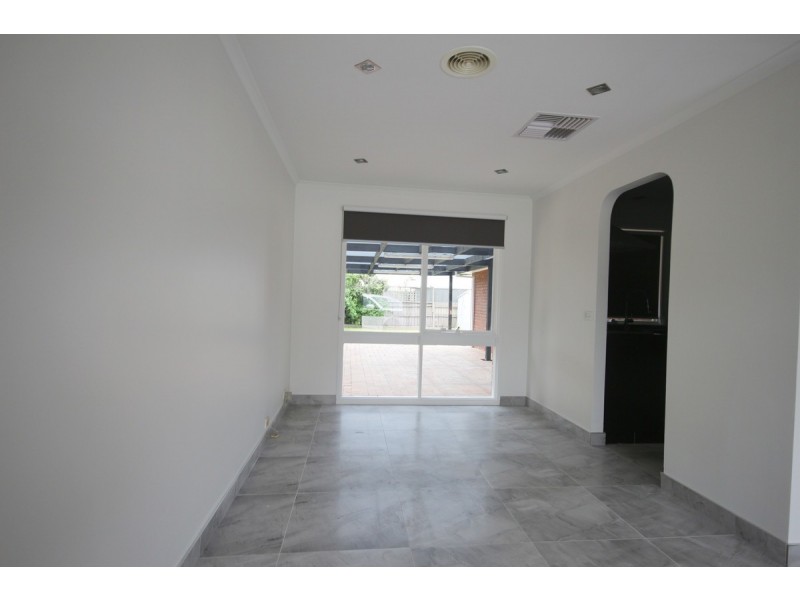 55 Bridgewater Road, Craigieburn VIC 3064