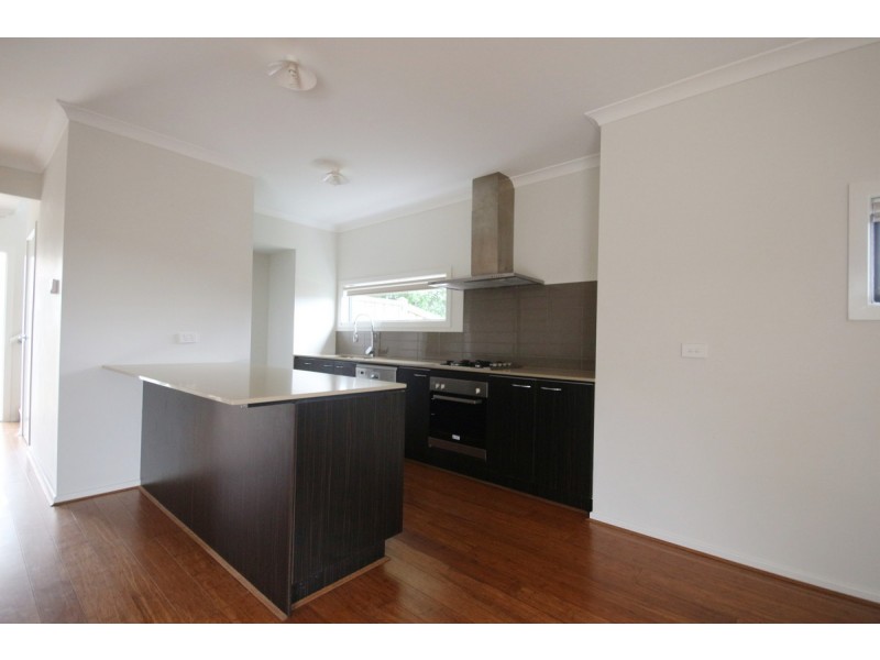 40 Trillium Boulevard, Mickleham VIC 3064