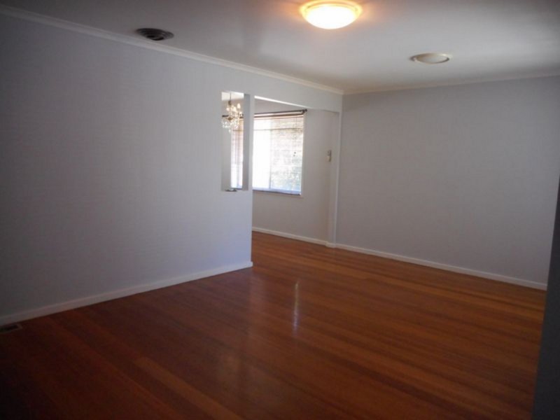 2 Valley Court, Craigieburn VIC 3064
