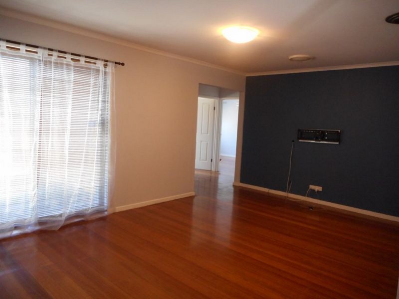 2 Valley Court, Craigieburn VIC 3064