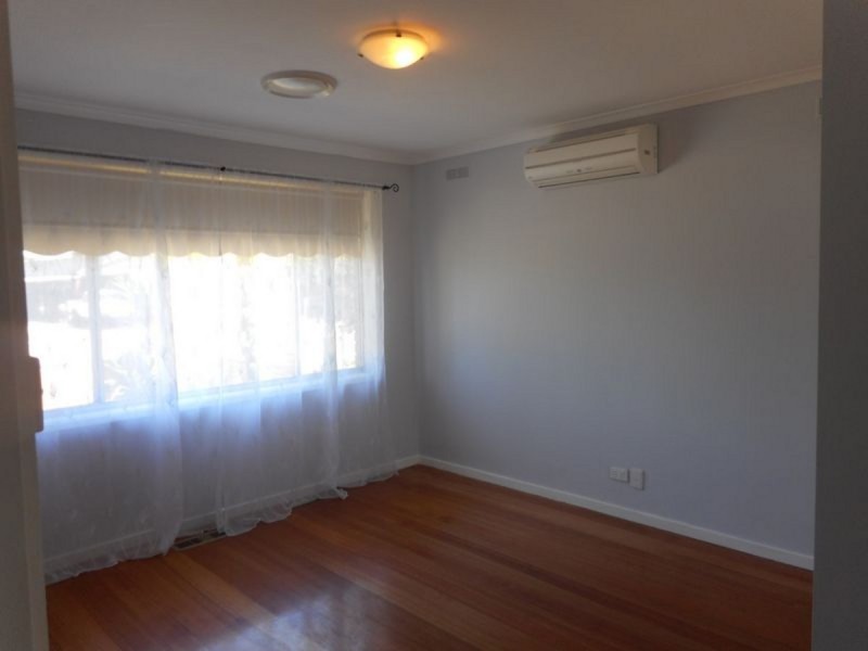2 Valley Court, Craigieburn VIC 3064