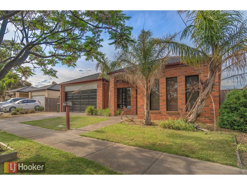 23 Gainsborough Drive, Craigieburn VIC 3064