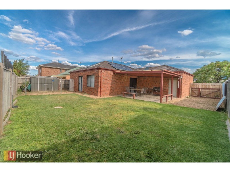 23 Gainsborough Drive, Craigieburn VIC 3064