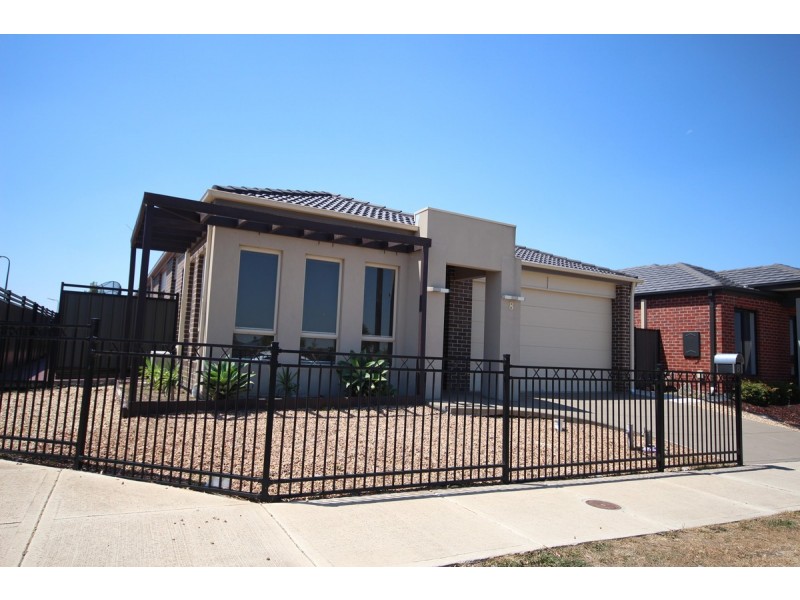 8 Jonesfield Street, Craigieburn VIC 3064