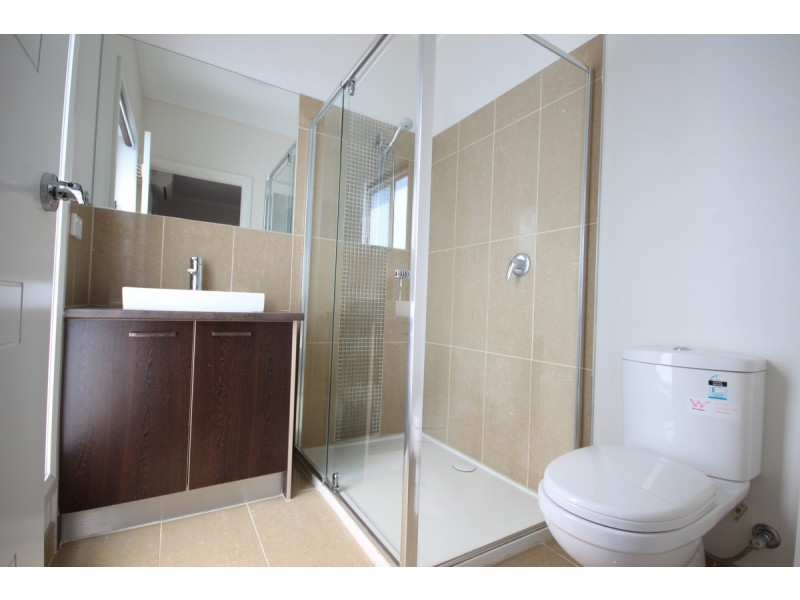 8 Jonesfield Street, Craigieburn VIC 3064