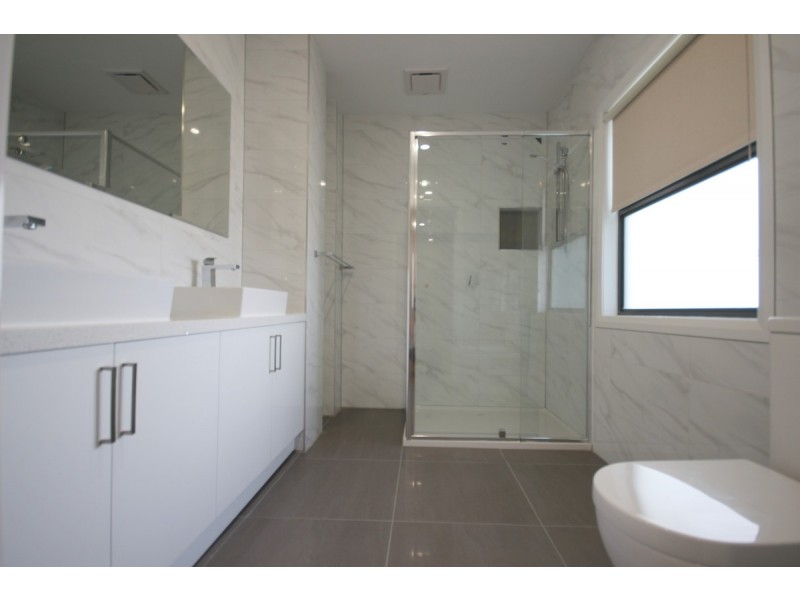 40 Fortitude Drive, Craigieburn VIC 3064
