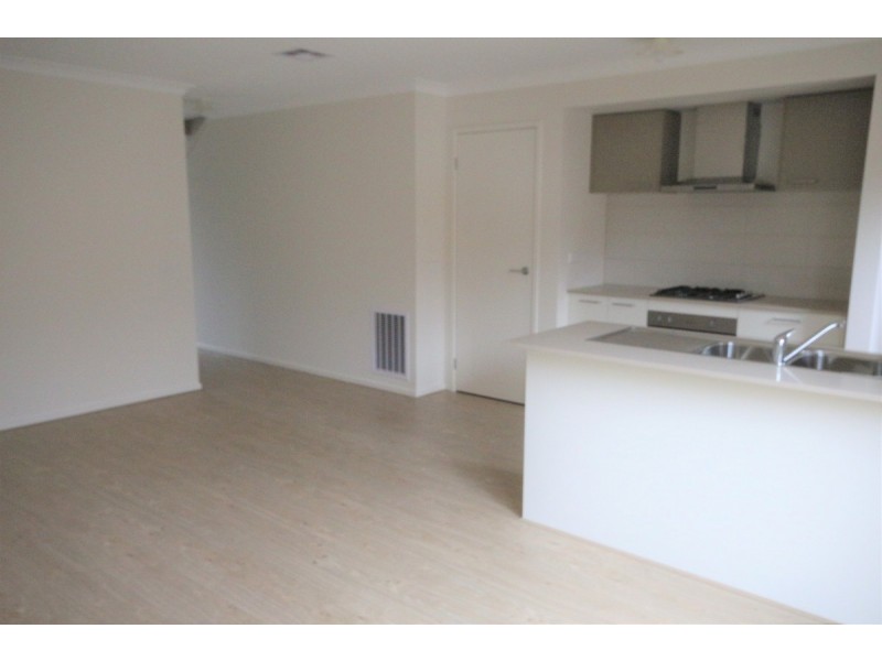 26 Parkforest Walk, Craigieburn VIC 3064