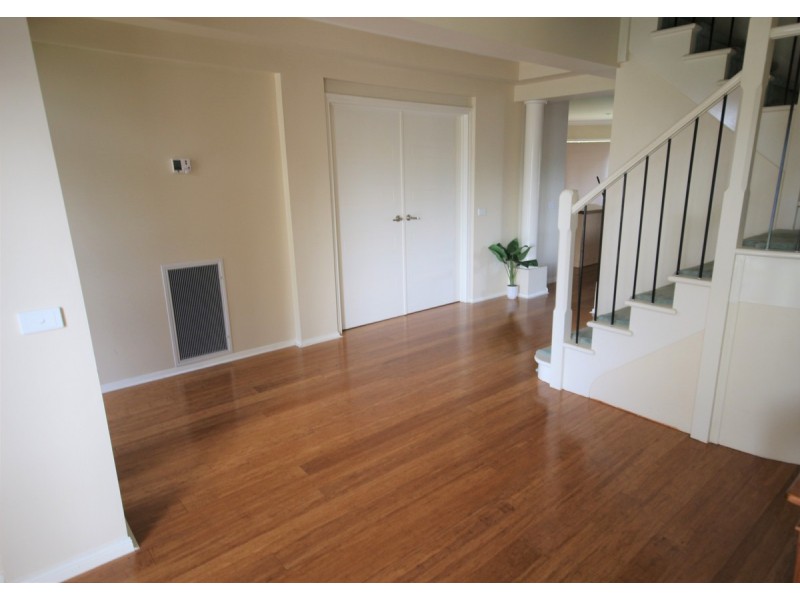 22 Southern Cross Drive, Roxburgh Park VIC 3064