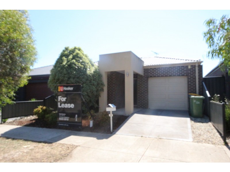 8 Farrell Street, Craigieburn VIC 3064