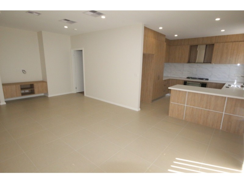 35 Fortitude Drive, Craigieburn VIC 3064