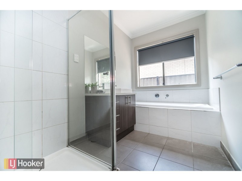 38 Domain Way, Craigieburn VIC 3064