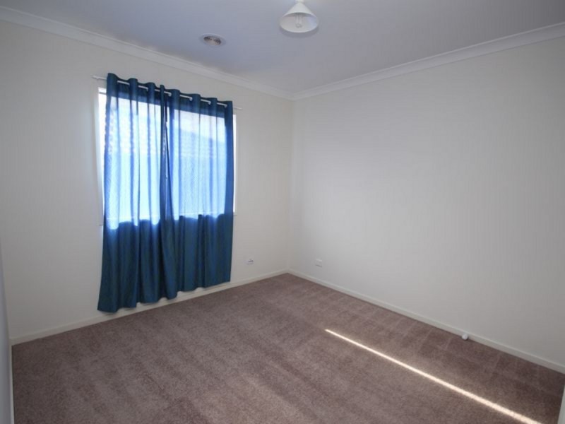 7 Euphoria Drive, Craigieburn VIC 3064