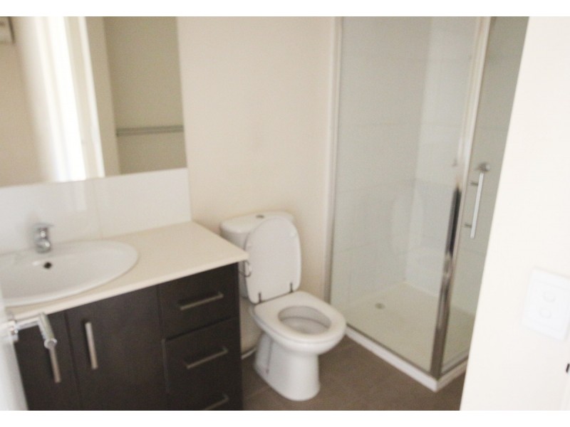 18/335 Grand Boulevard, Craigieburn VIC 3064