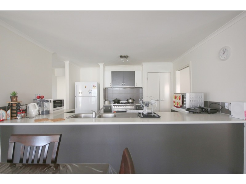 2 Korab Place, Roxburgh Park VIC 3064