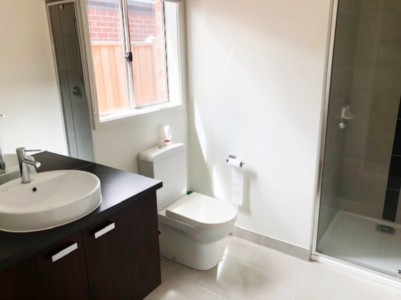 6 Martinshaw Road, Mickleham VIC 3064