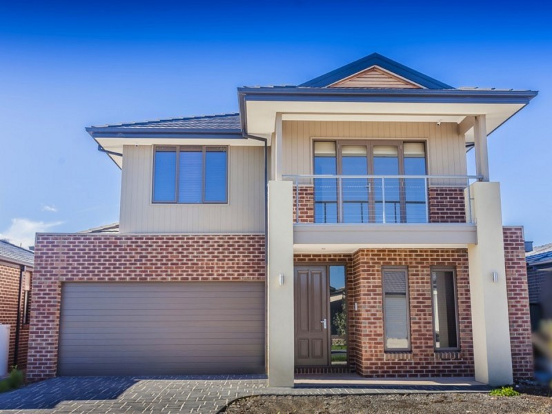 10 Scoria Circuit, Craigieburn VIC 3064
