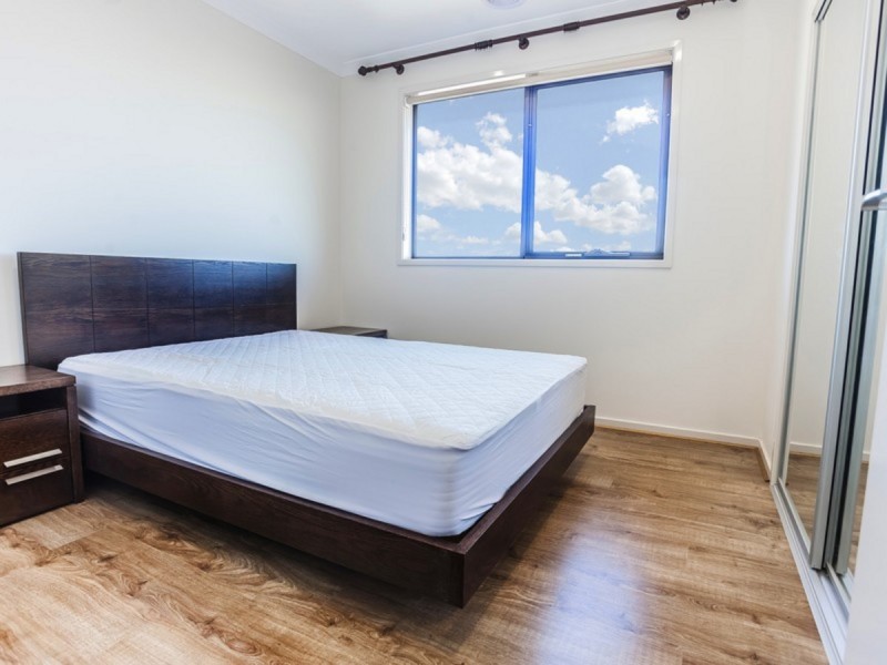 10 Scoria Circuit, Craigieburn VIC 3064