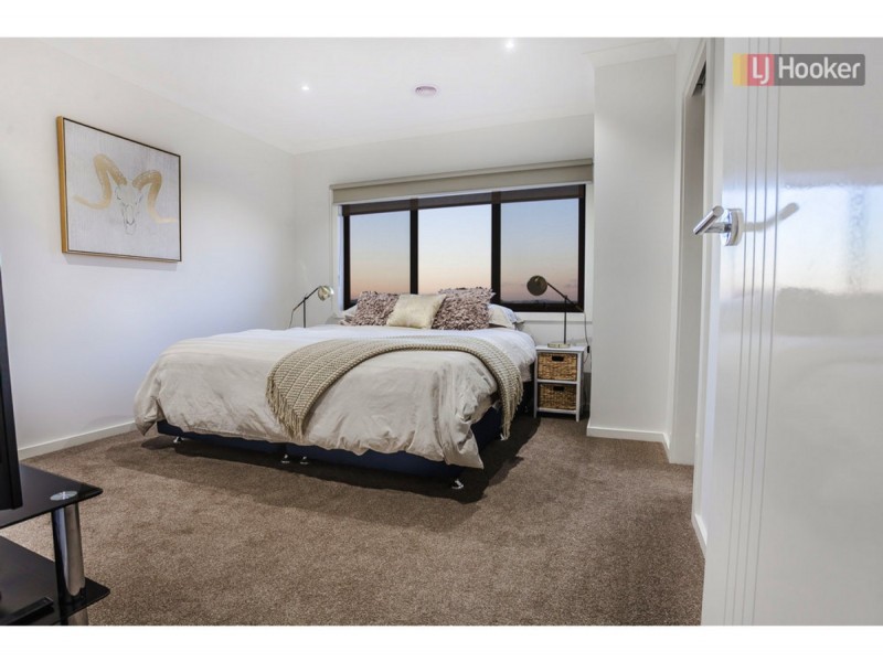 29 Calm Avenue, Craigieburn VIC 3064