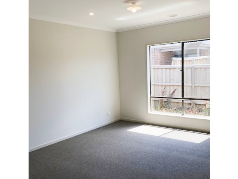 14 Harslett Street, Kalkallo VIC 3064