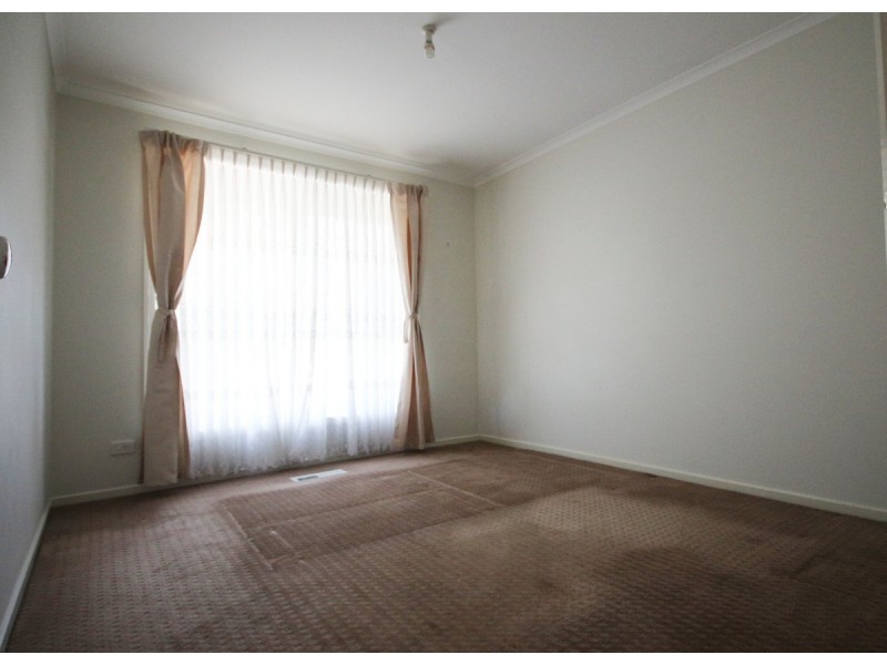 16 Redwood Drive, Meadow Heights VIC 3048