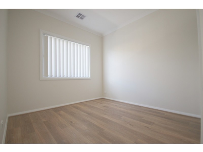 45 Fortitude Drive, Craigieburn VIC 3064