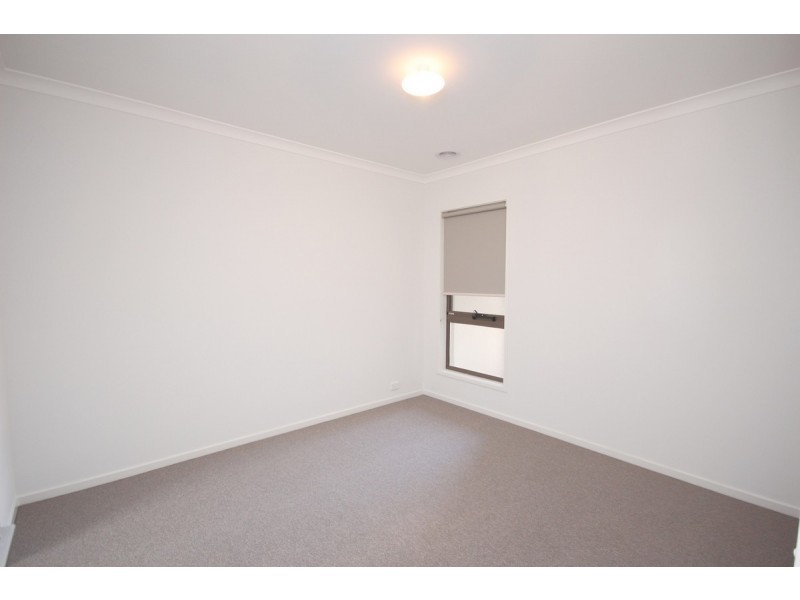 7 Sandwood Place, Craigieburn VIC 3064