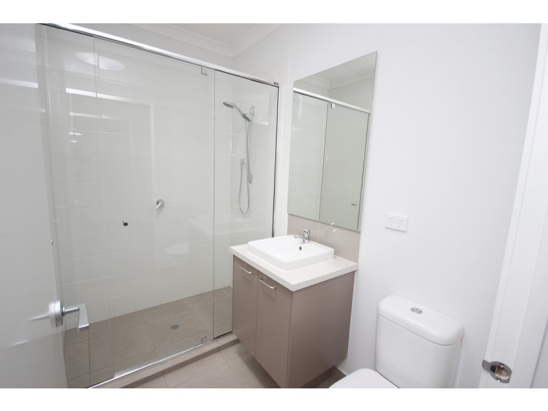 7 Sandwood Place, Craigieburn VIC 3064