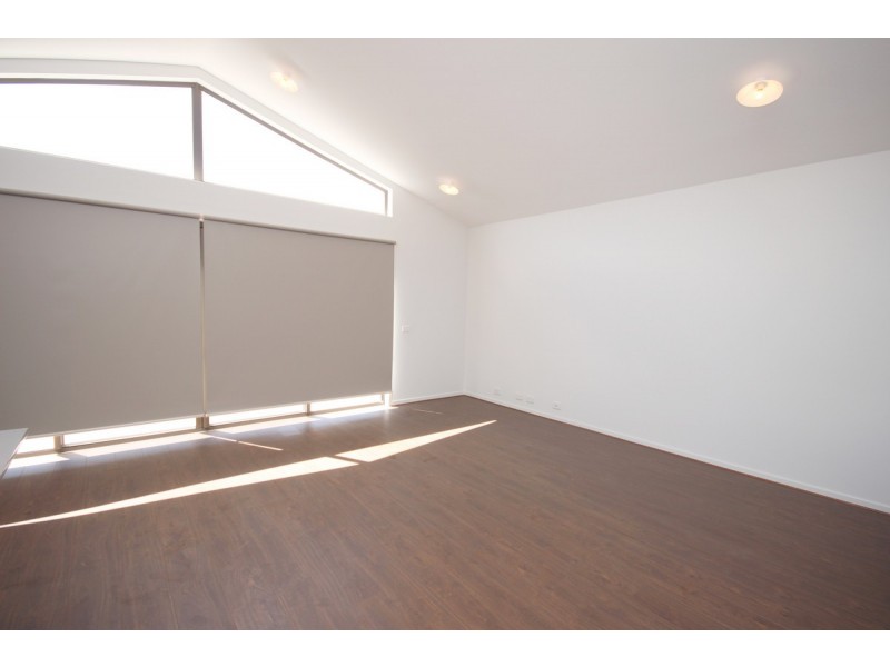7 Sandwood Place, Craigieburn VIC 3064