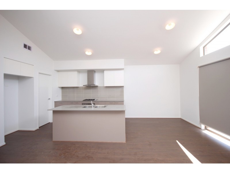 7 Sandwood Place, Craigieburn VIC 3064
