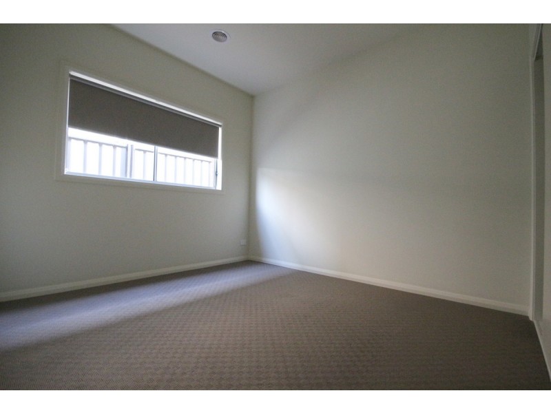 23 Baronial Way, Craigieburn VIC 3064